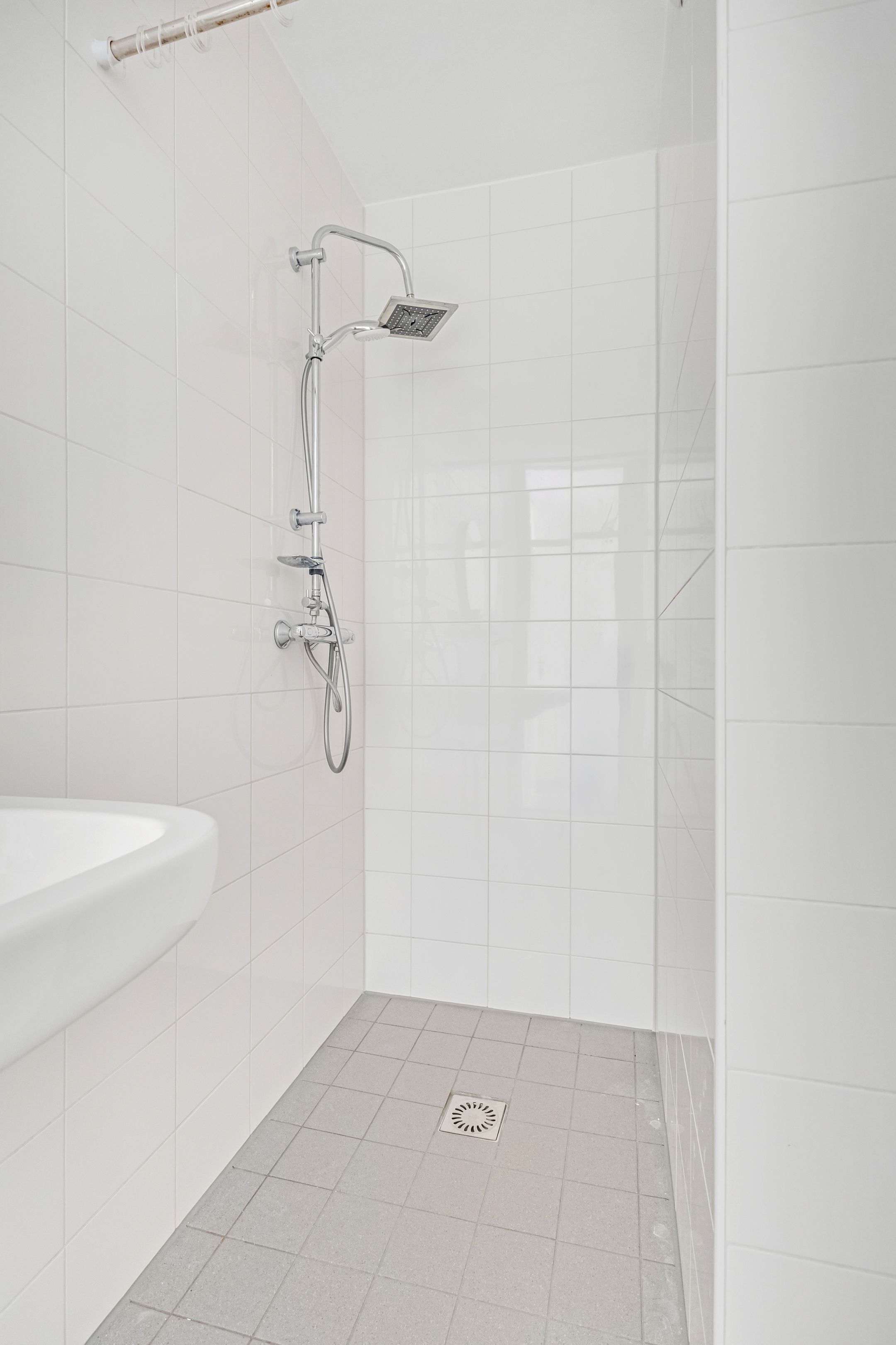 Photo 18 of Van der Hagenstraat 547