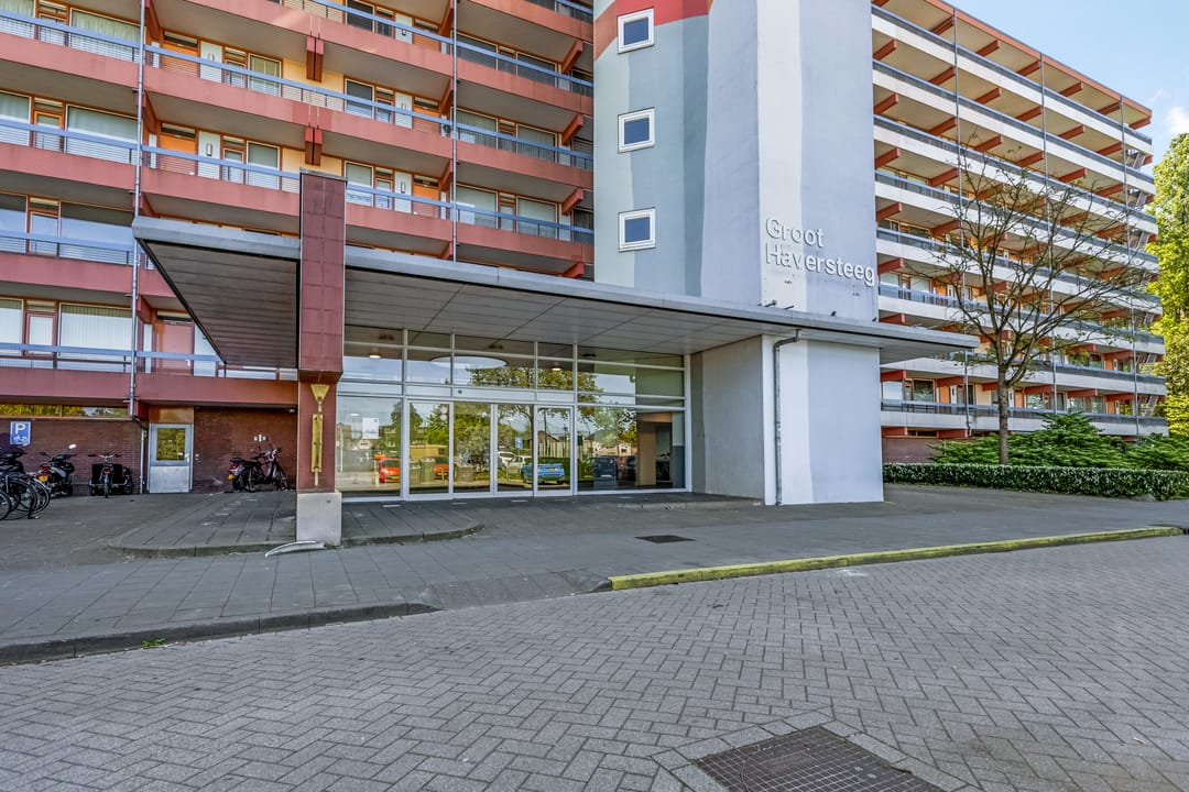 Photo 31 of Van der Hagenstraat 547