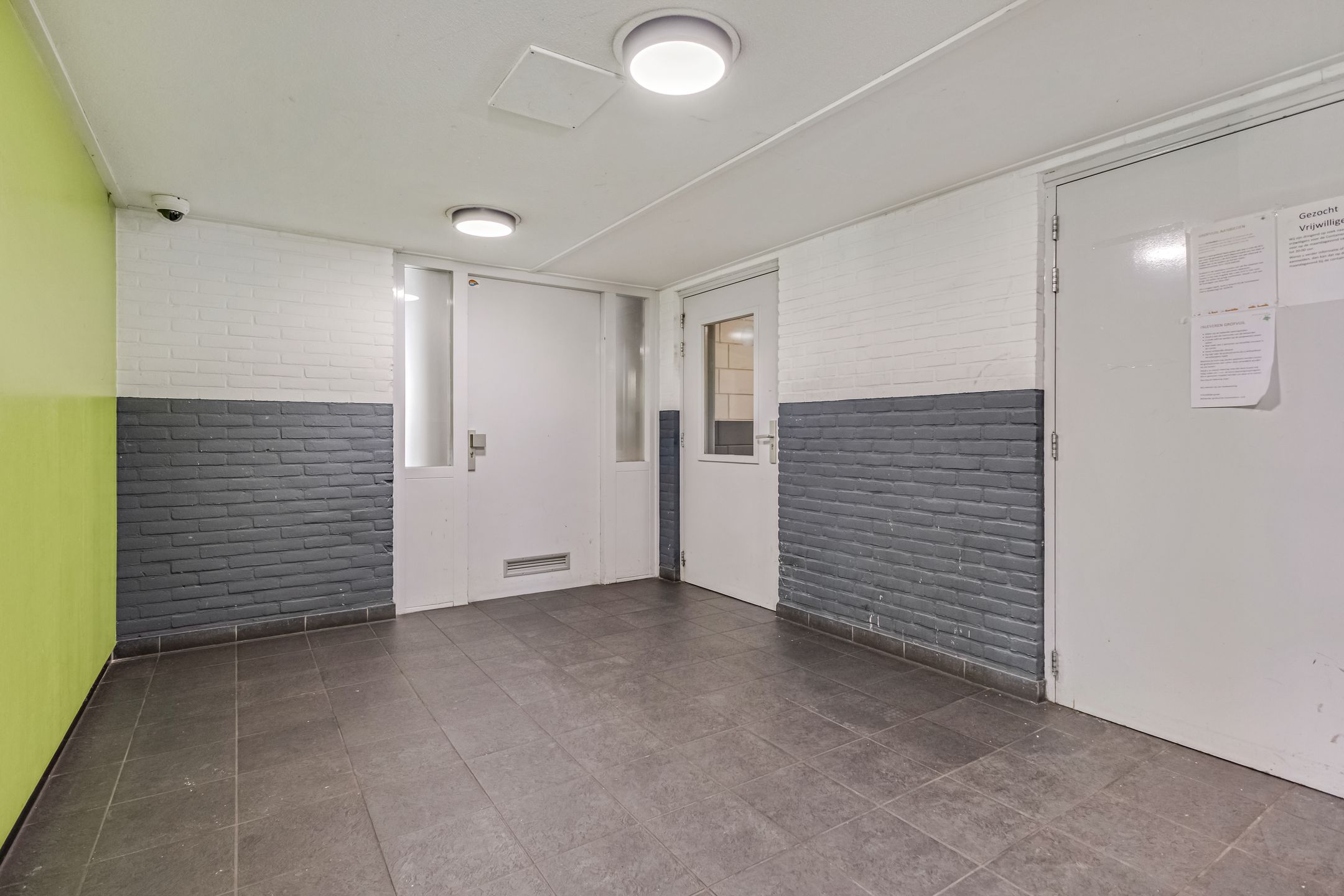 Photo 39 of Van der Hagenstraat 547
