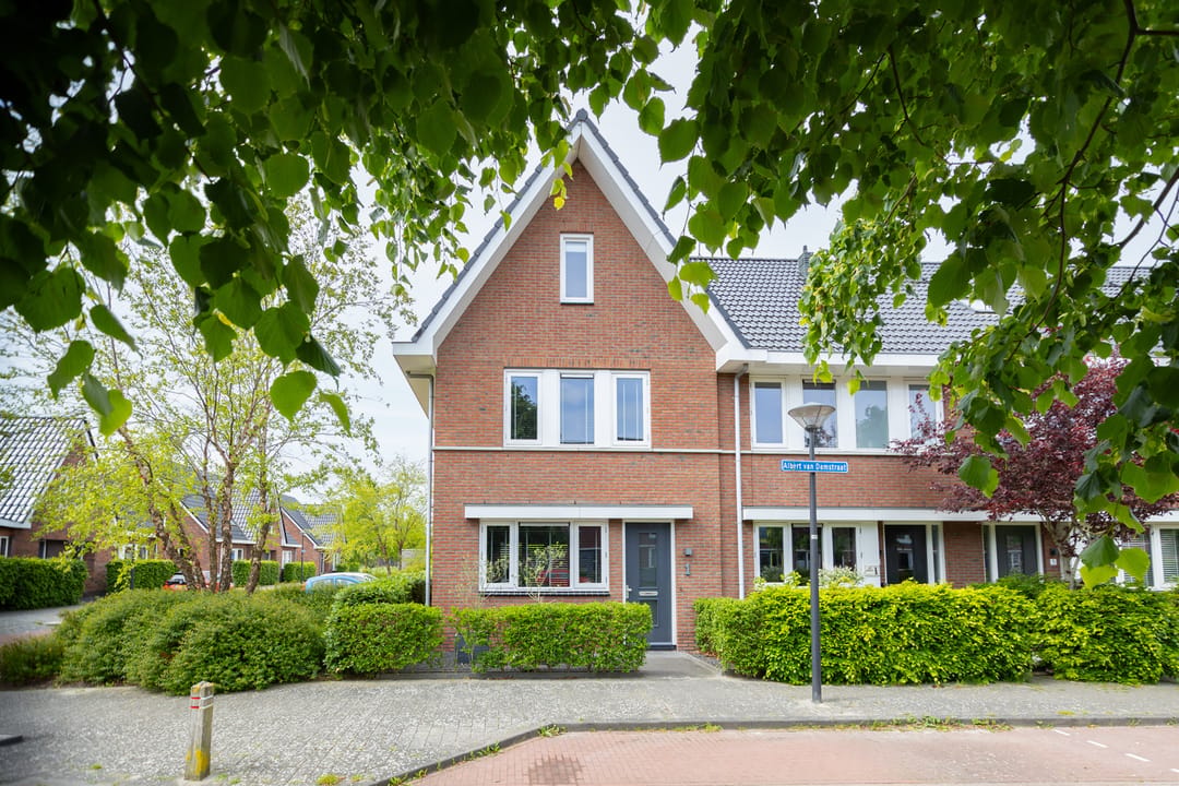Foto 43 van Albert van Damstraat 1