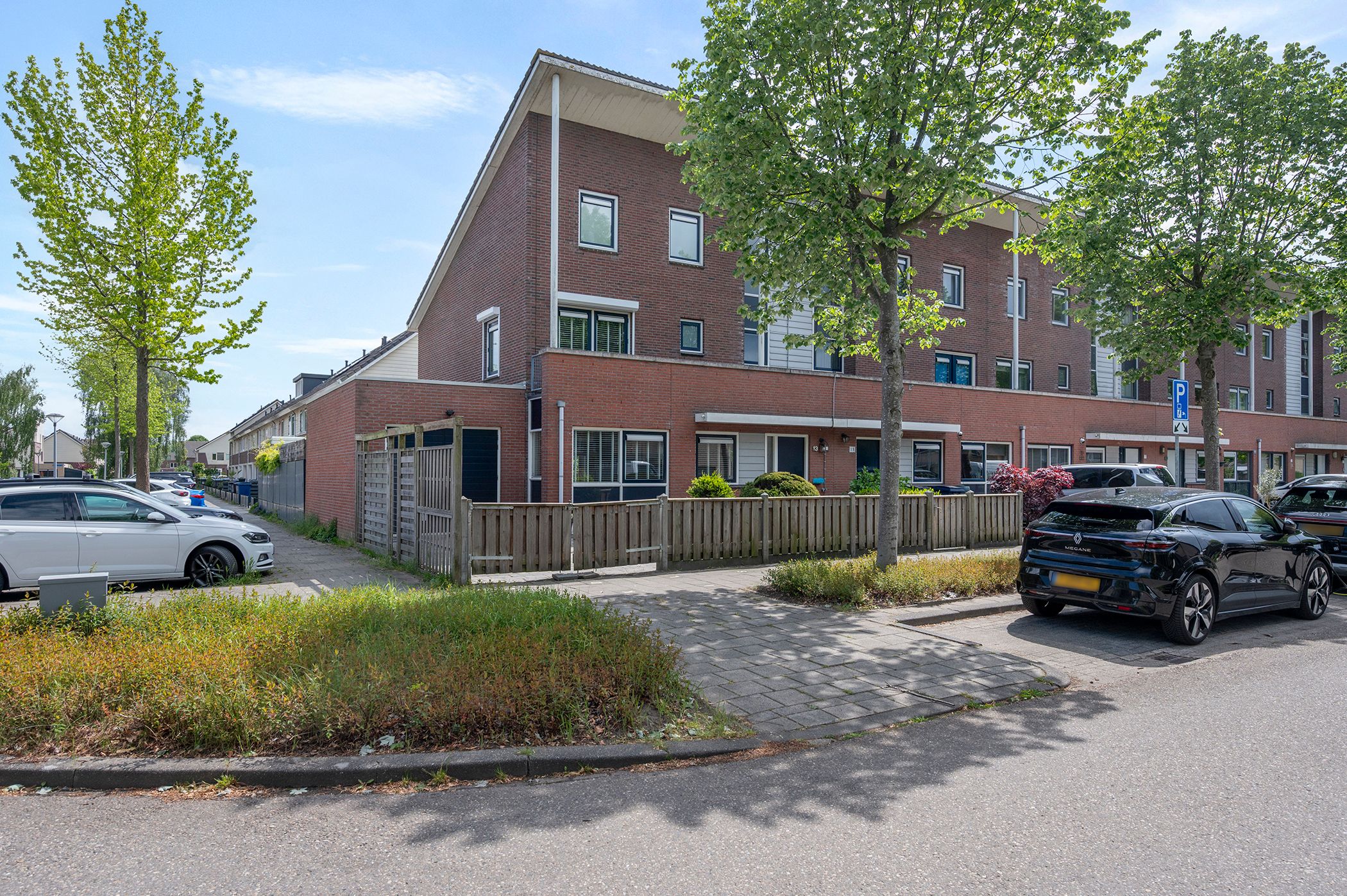 A. Roland Holststraat 13 