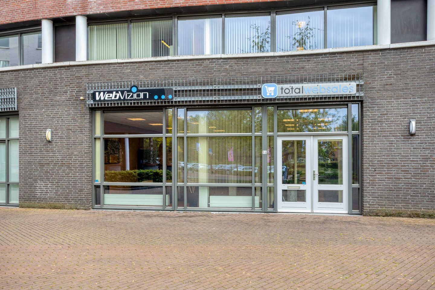 View photo 2 of Ridderhof 96