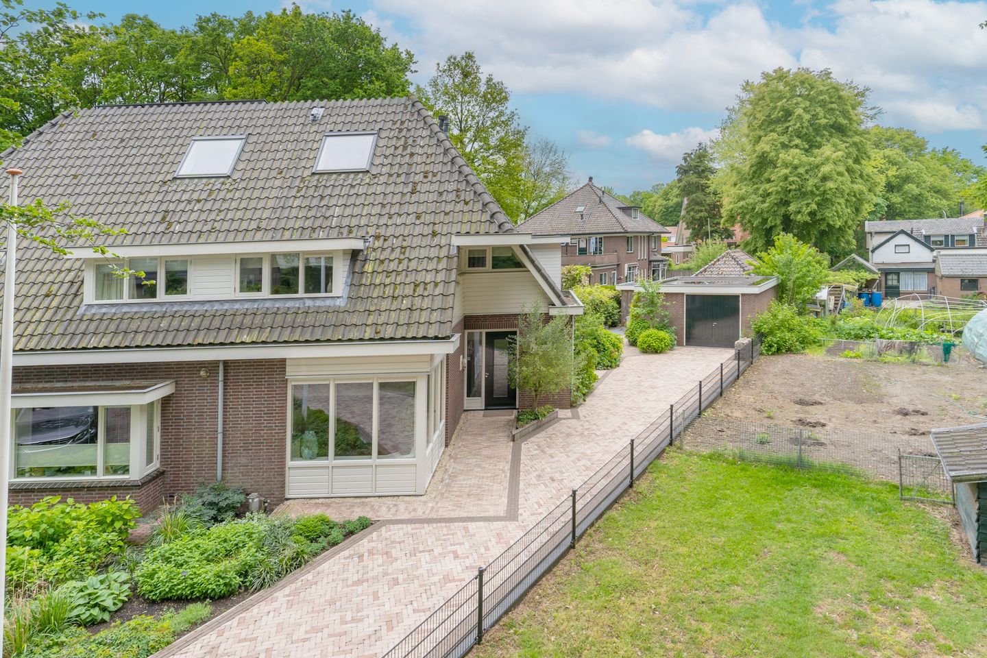 Foto 44 van Dennenlaan 27