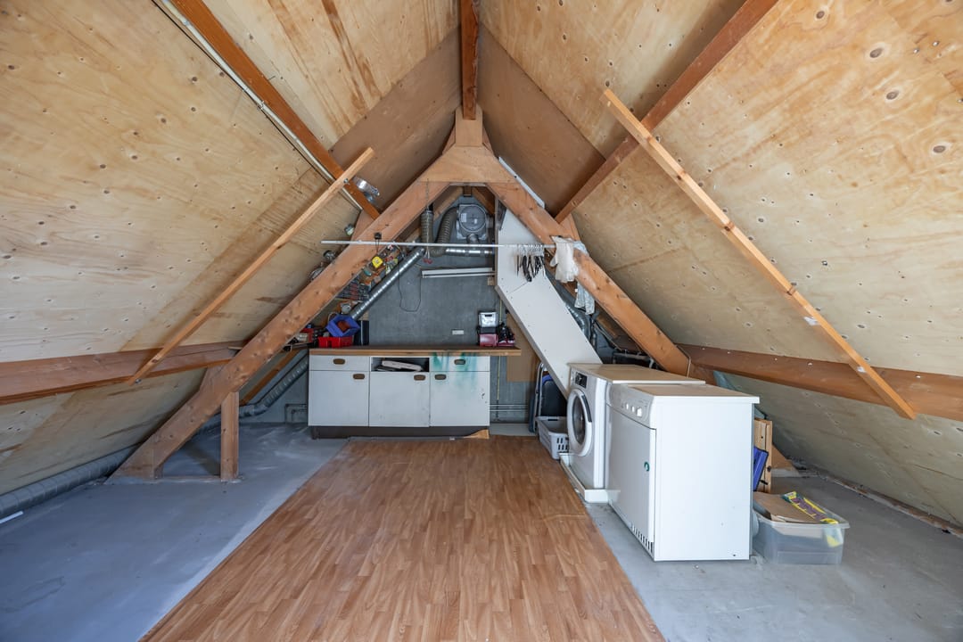 Spacious Family Home with Sunny Southwest Garden in Waterwijk — 26