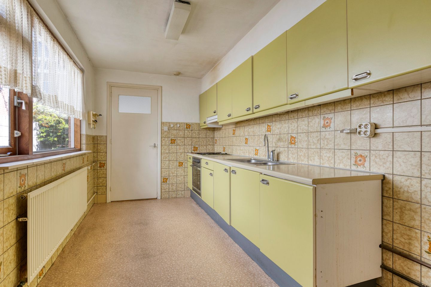 Photo 14 of Krochtstraat 1
