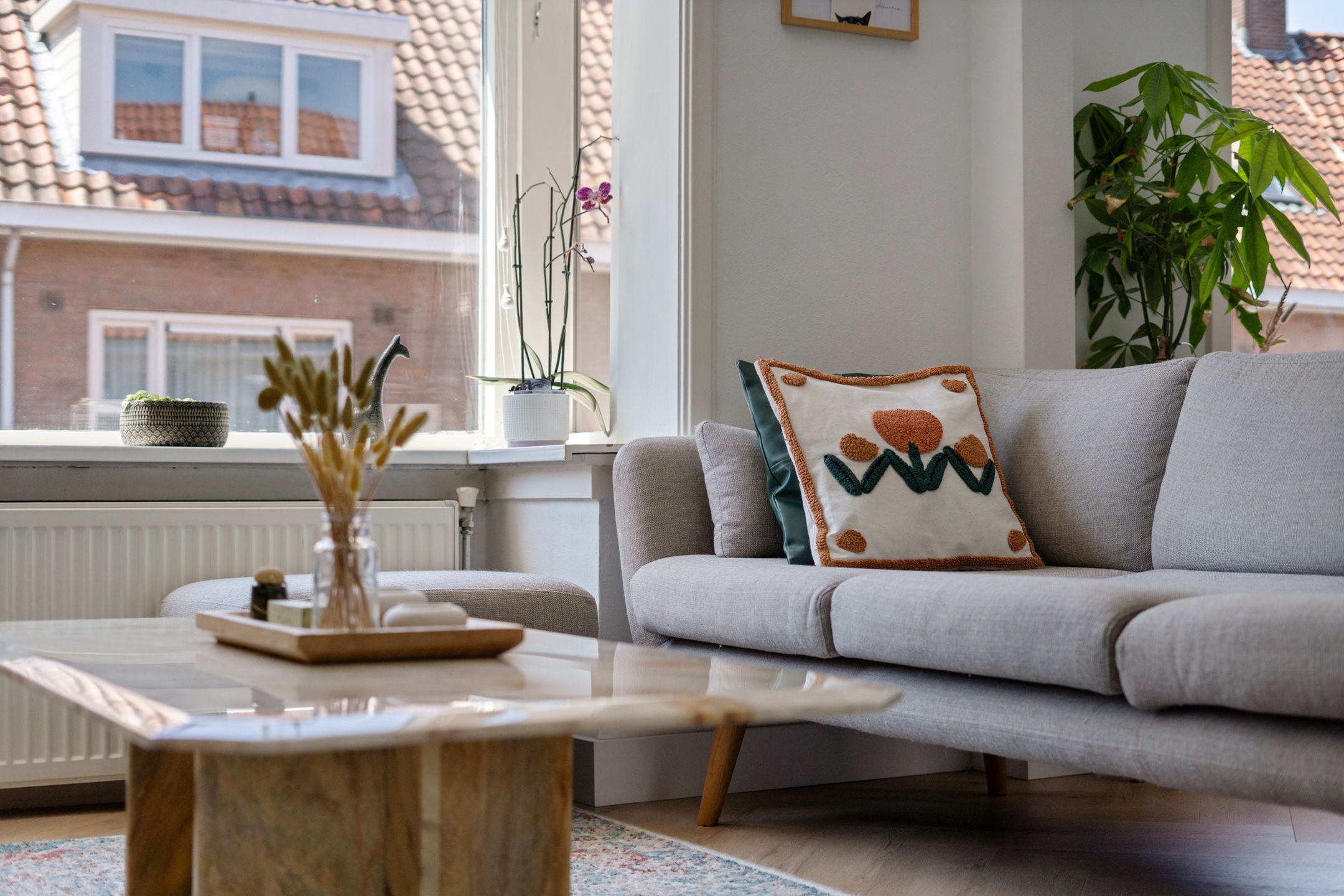 Charming 1930s Duplex Apartment with Private Entrance and Rooftop Terrace — 9