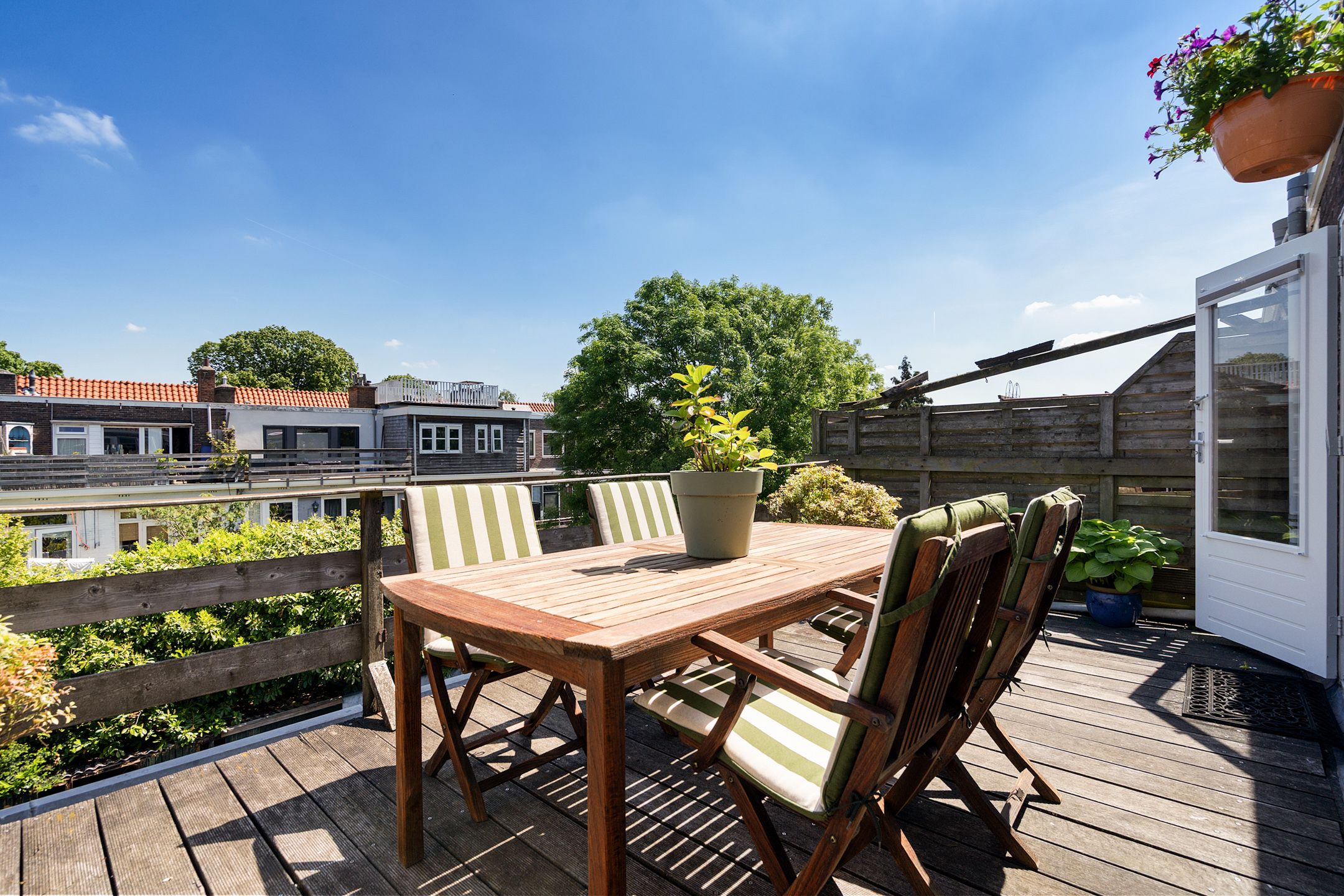 Charming 1930s Duplex Apartment with Private Entrance and Rooftop Terrace — 42