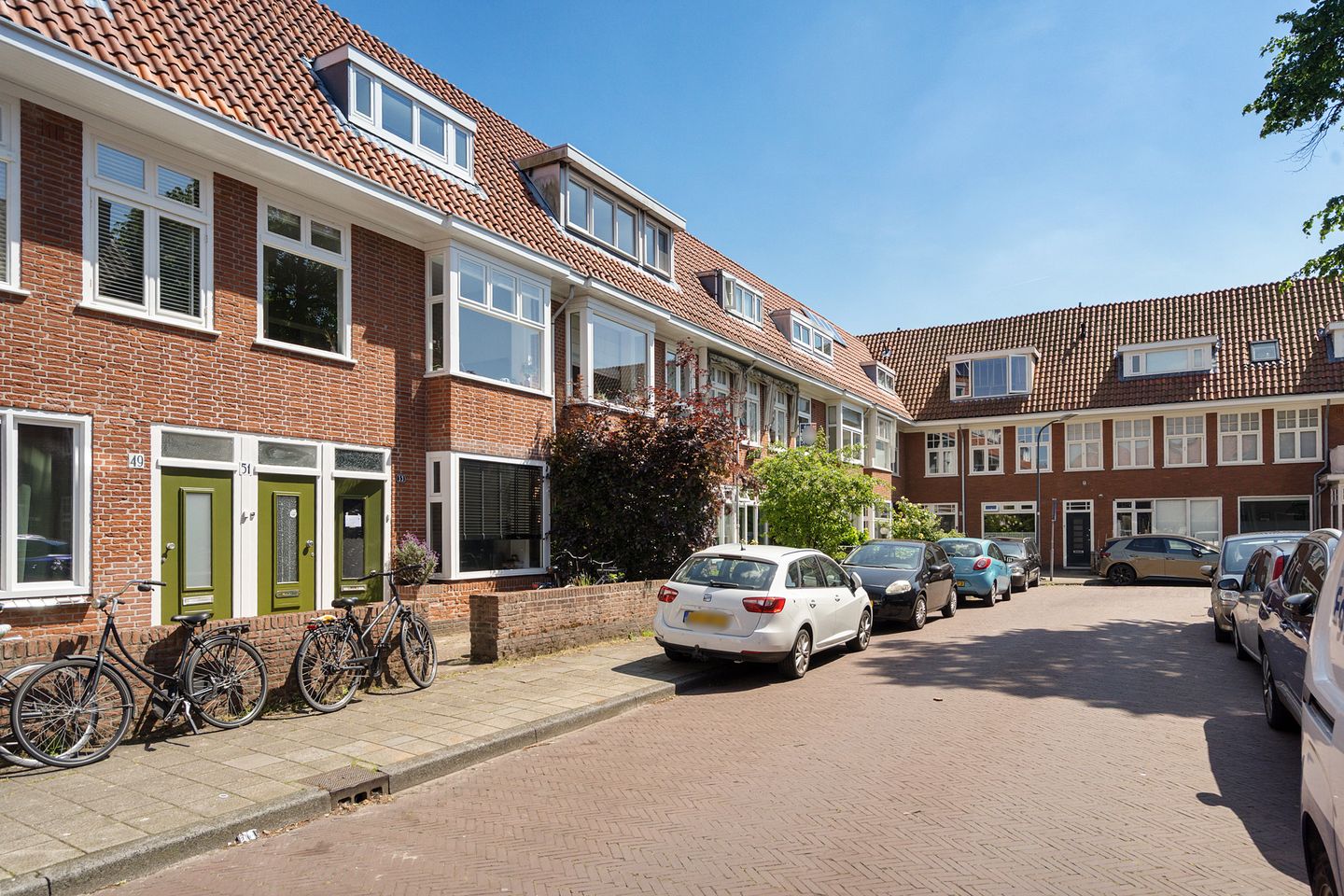 Charming 1930s Duplex Apartment with Private Entrance and Rooftop Terrace — 44