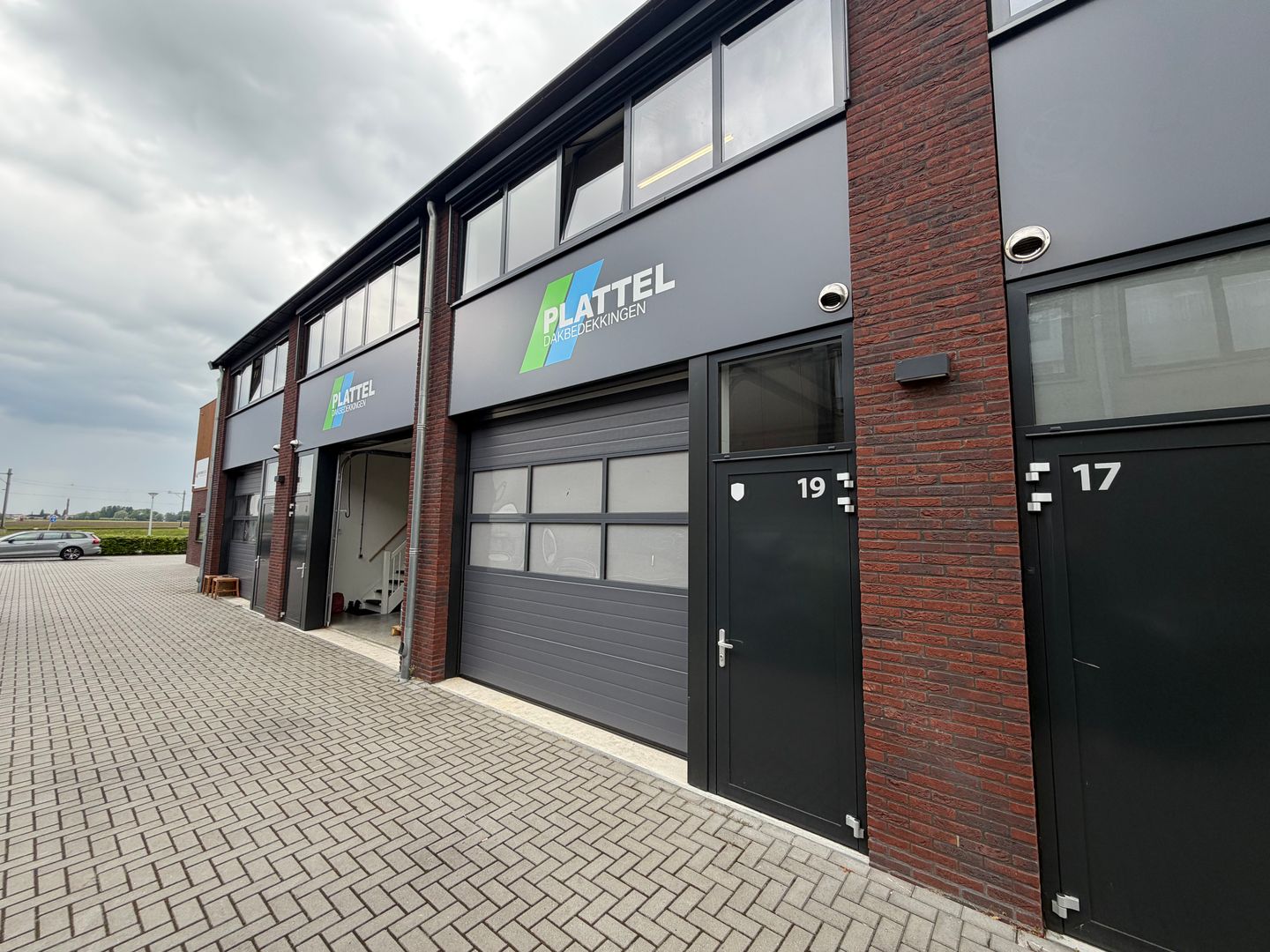Bekijk foto 1 van Stadshagenallee 19