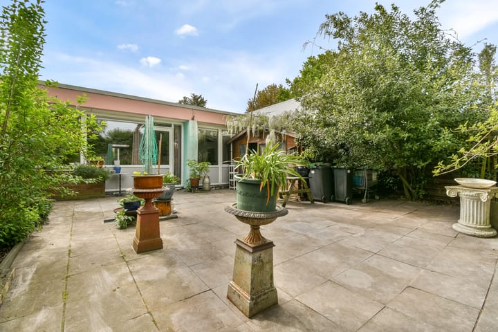 Tussenwoning te koop: Kantershof 179, Amsterdam