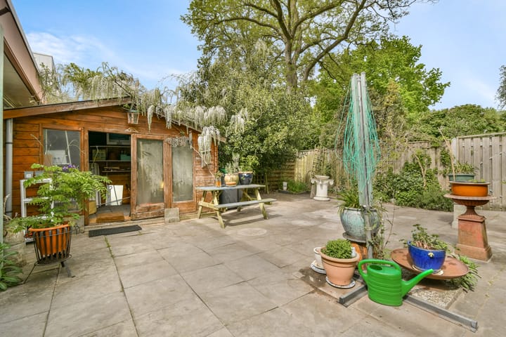Tussenwoning te koop: Kantershof 179, Amsterdam