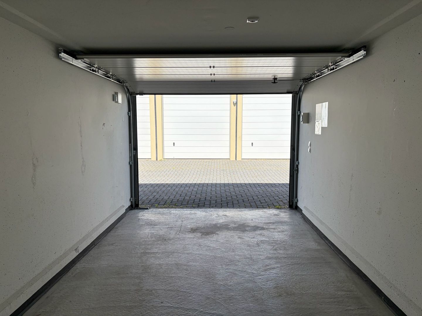 View photo 5 of Lelyweg 16 G029
