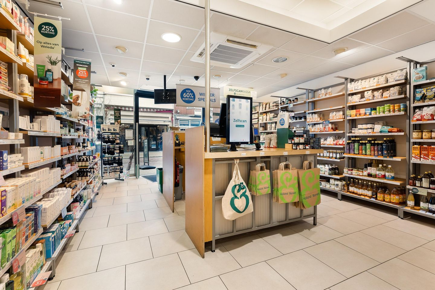 View photo 4 of Oudestraat 90