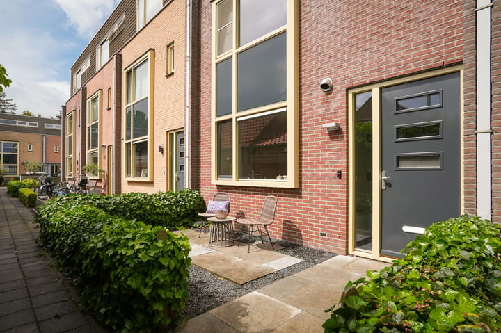 Foto 4 van Dominee Versteegtstraat 12