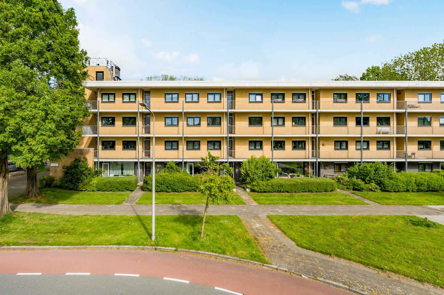 Foto 1 van Oostelijk Halfrond 37