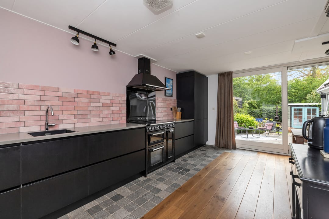 Photo 16 of Raadhuisstraat 85