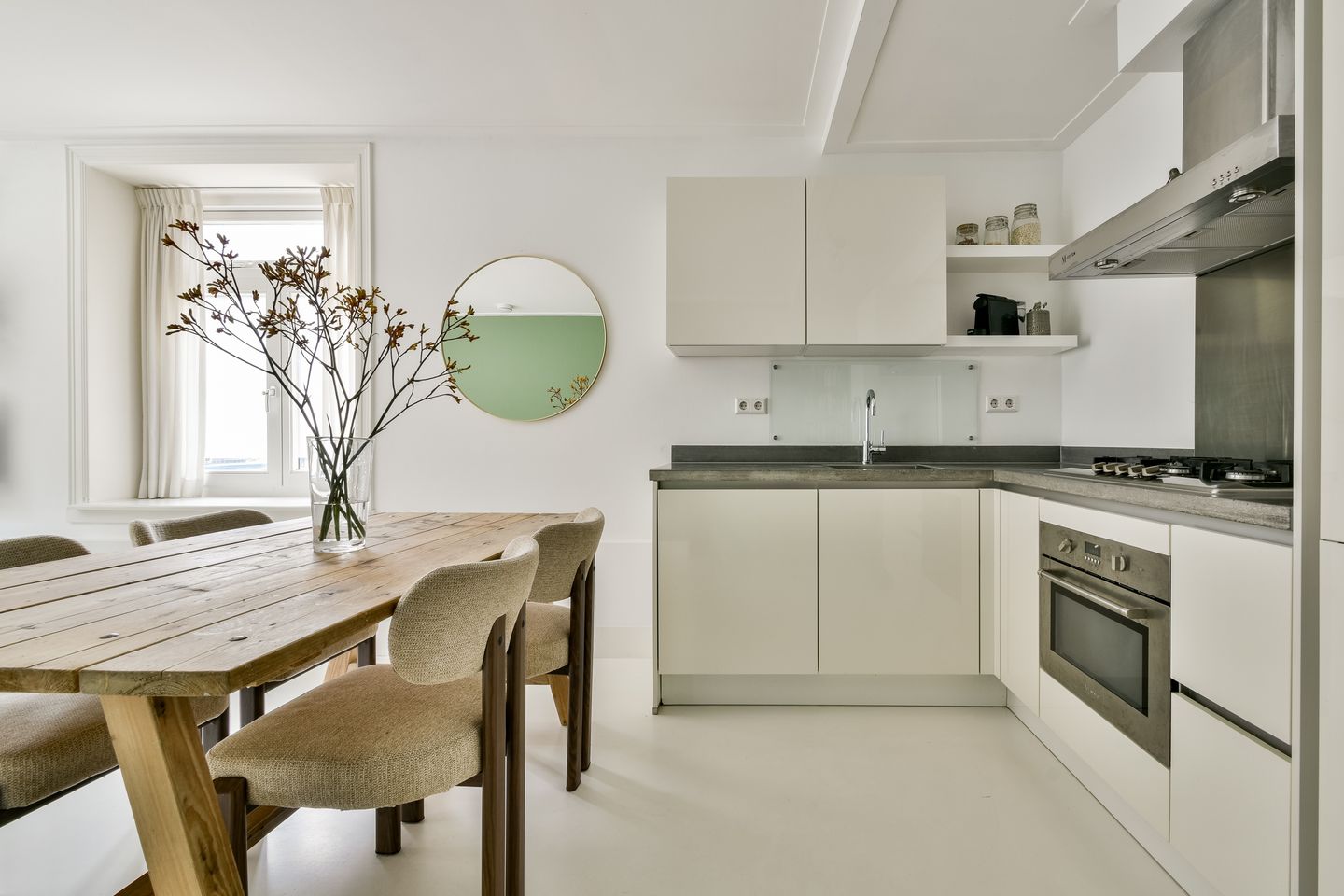Photo 10 of Tweede Oosterparkstraat 35-A