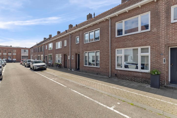 Foto 4 van Burgemeester Junckersstraat 11