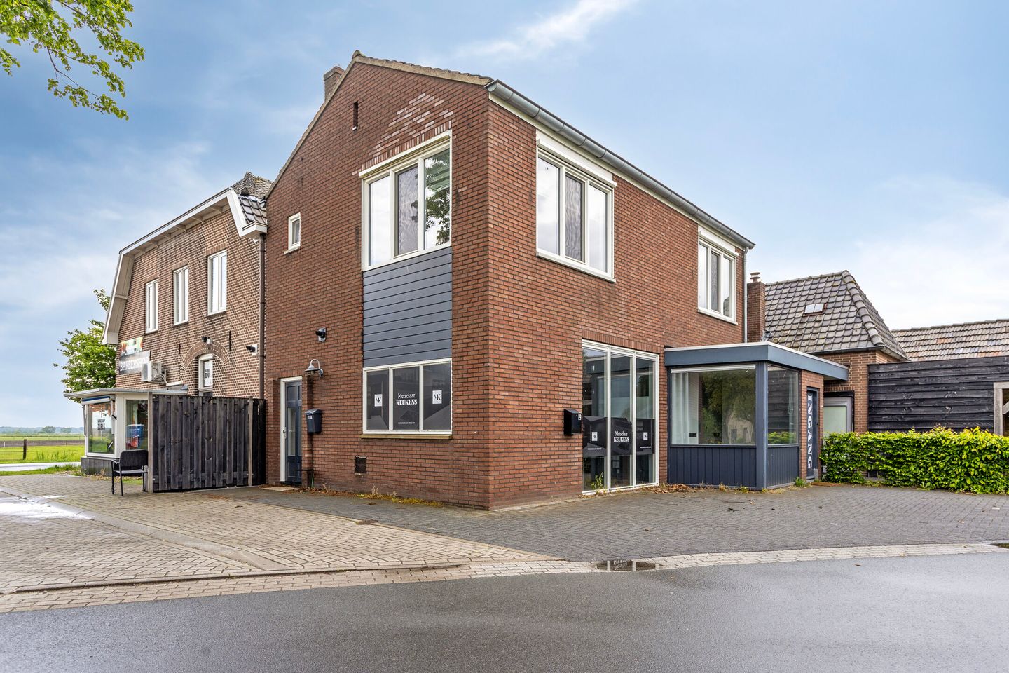 Bekijk foto 3 van Zuiderzeestraatweg West 19