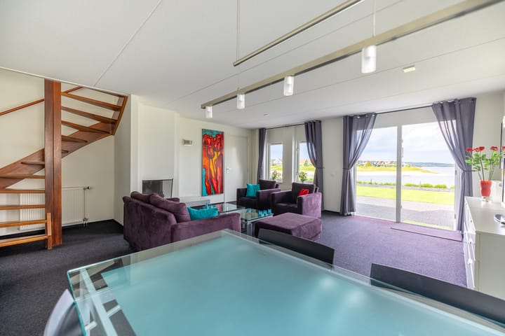 Hoekwoning te koop: Zilvermeeuw 8, Lathum