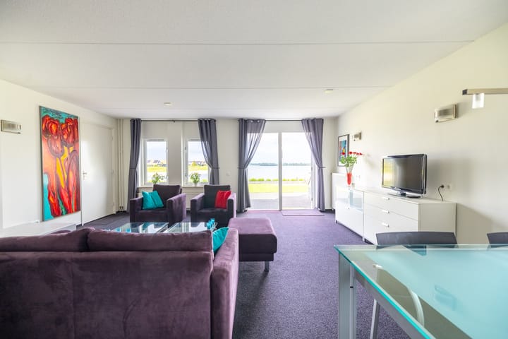 Hoekwoning te koop: Zilvermeeuw 8, Lathum