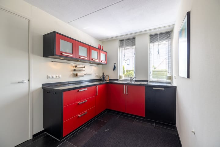 Hoekwoning te koop: Zilvermeeuw 8, Lathum