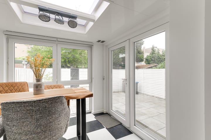 Appartement te koop: van Naeltwijckstraat 35, Voorburg
