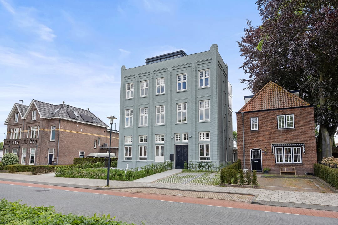 Photo 1 of Mr. van Coothstraat 31-E