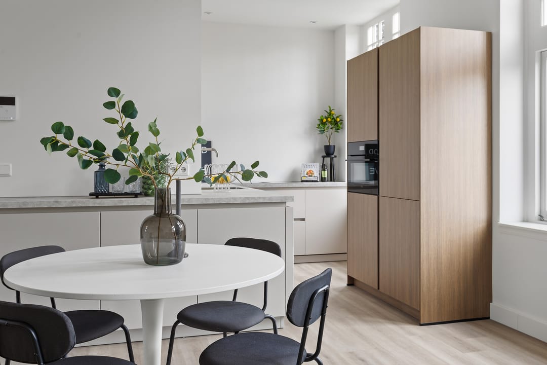Photo 11 of Mr. van Coothstraat 31-E