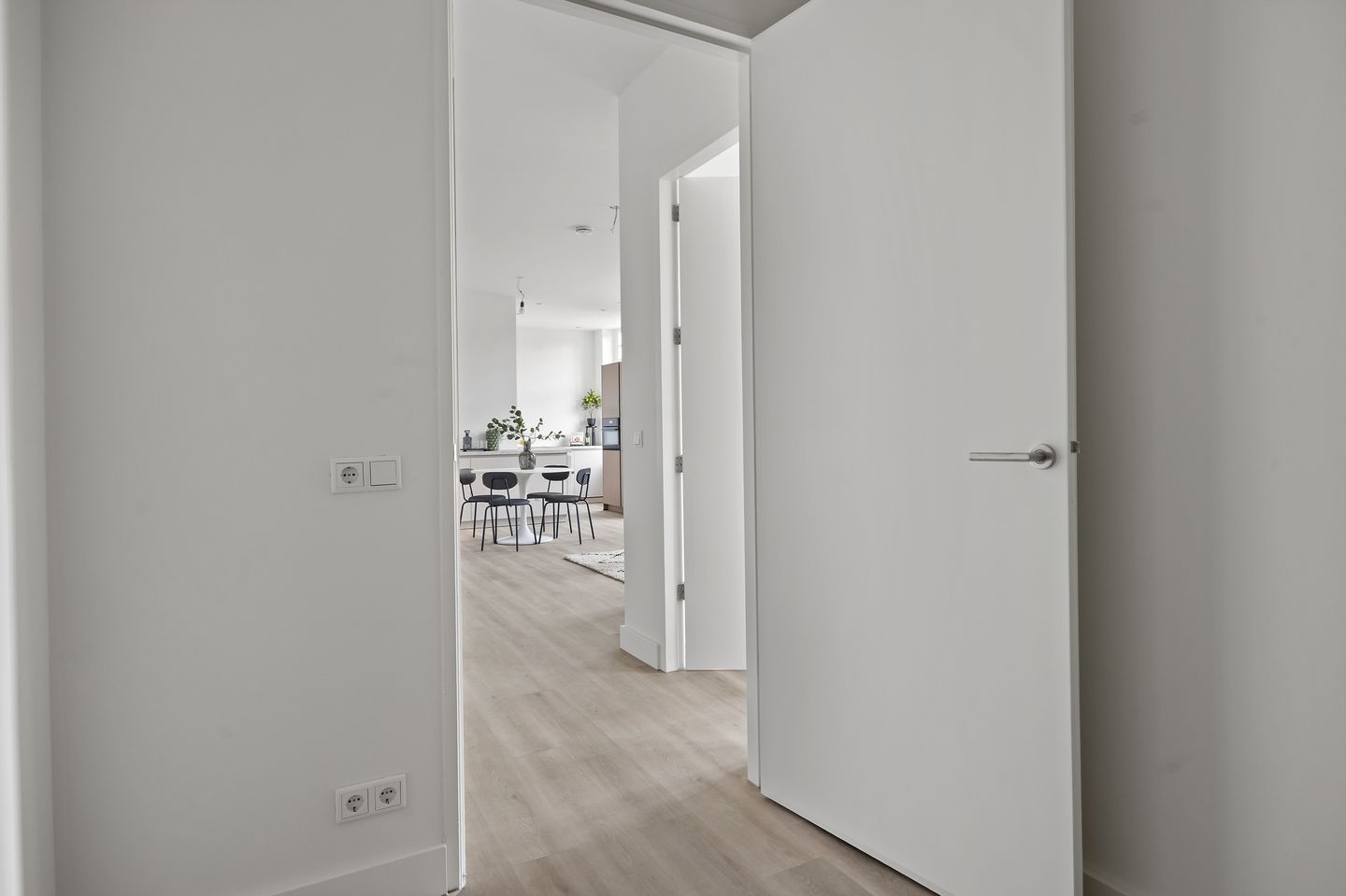 Photo 19 of Mr. van Coothstraat 31-E