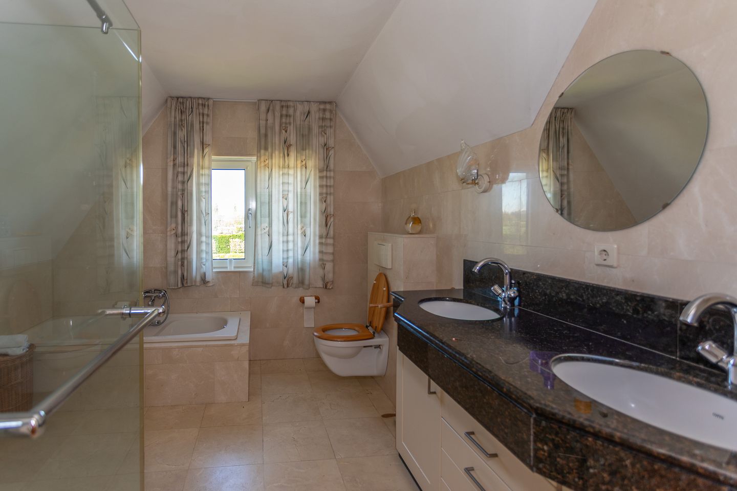 Photo 40 of Dorp 83