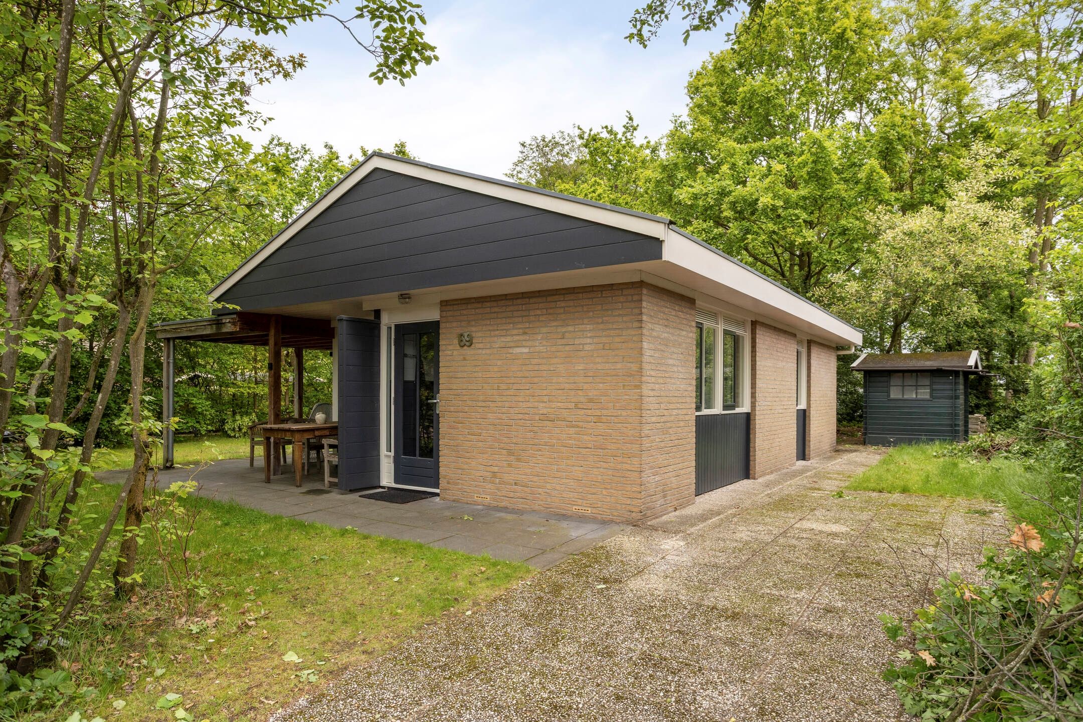 2-bedroom freehold villa in Denekamp — photo 1 of 5