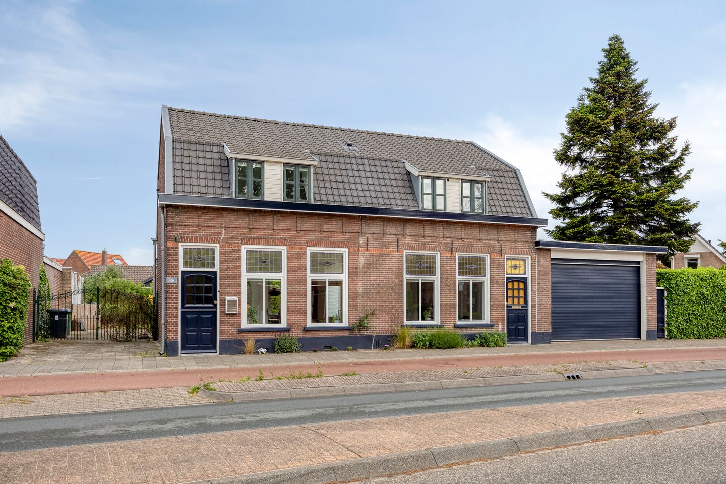 Photo 1 of Bredaseweg 86