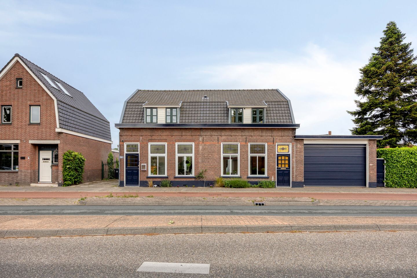 Photo 40 of Bredaseweg 86