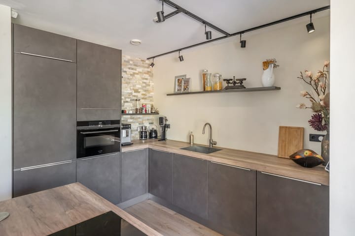Vrijstaande woning te koop: Wingerd 198, 'S-Gravenhage