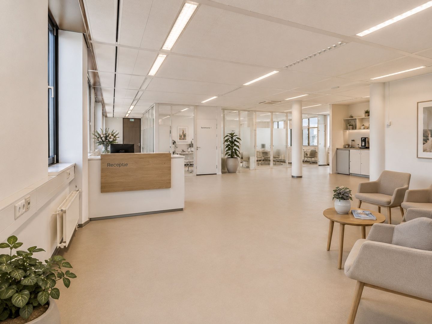 Bekijk foto 4 van Peter Vineloolaan 46-e