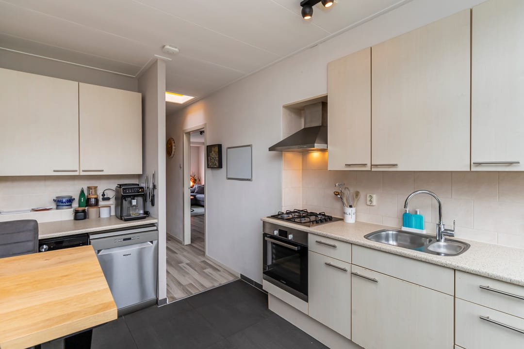 Photo 16 of Viandenstraat 94