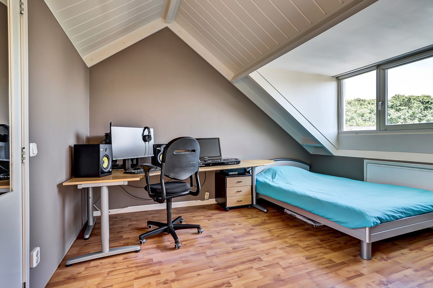 Spacious Terraced Home with A-Label Energy Rating in Family-Friendly Overkroeten — 25