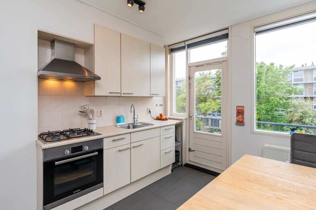 Photo 17 of Viandenstraat 94