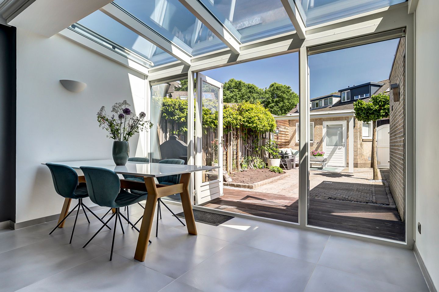 Spacious Terraced Home with A-Label Energy Rating in Family-Friendly Overkroeten — 10