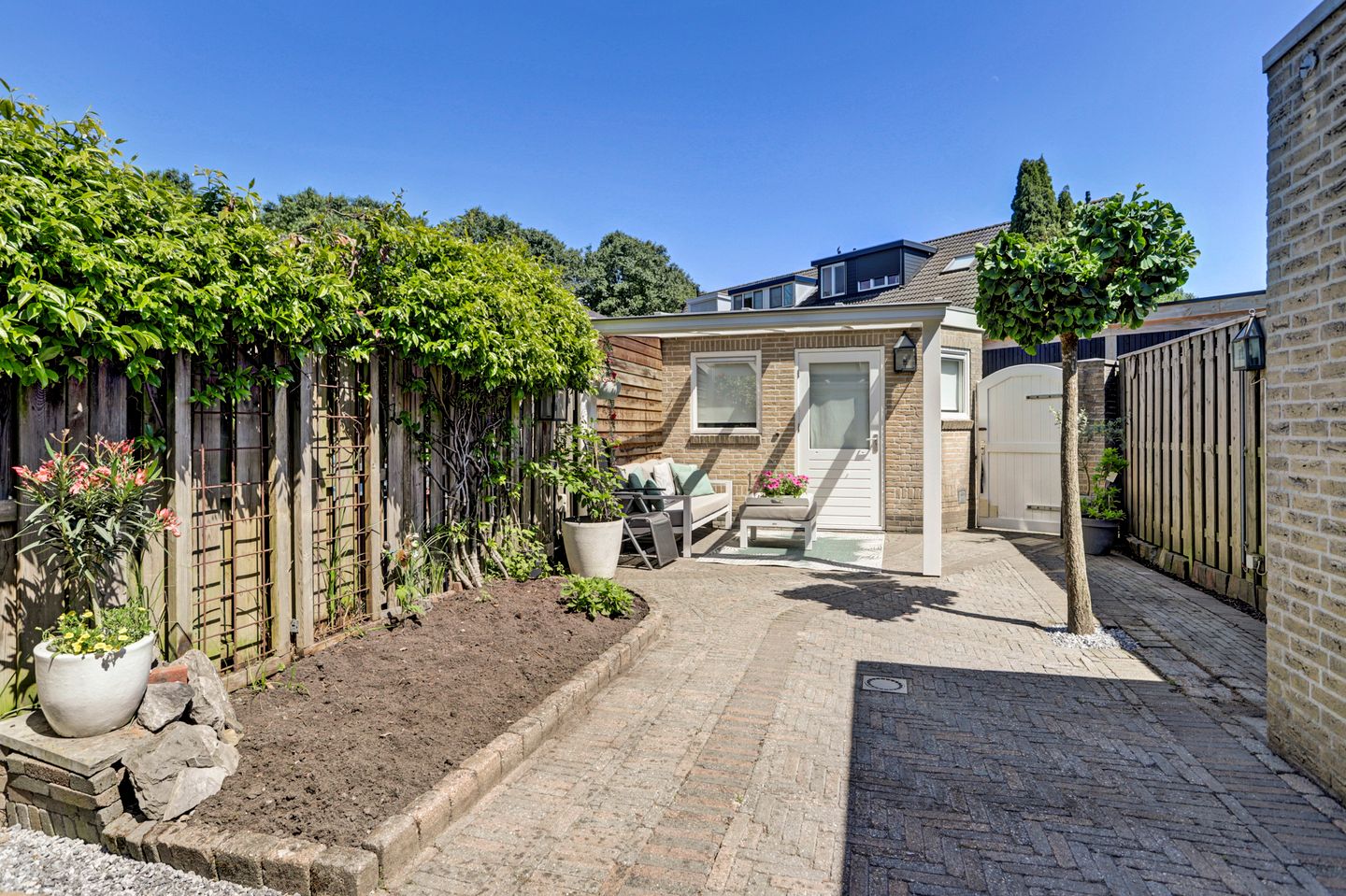 Spacious Terraced Home with A-Label Energy Rating in Family-Friendly Overkroeten — 34