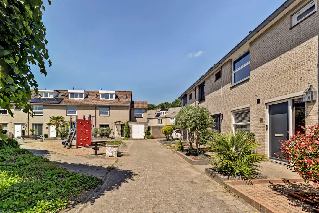 Spacious Terraced Home with A-Label Energy Rating in Family-Friendly Overkroeten — 37
