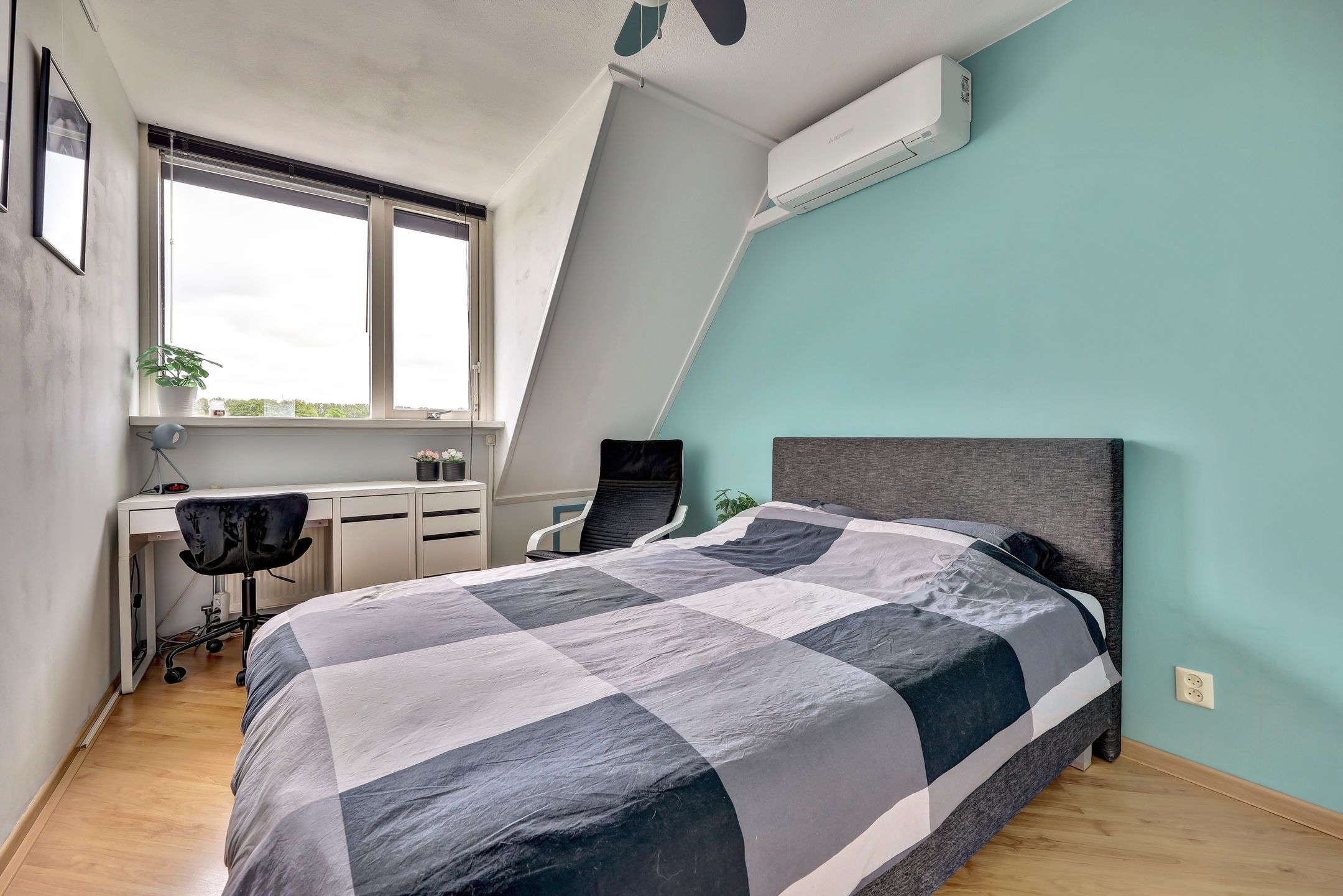 Photo 24 of Willem Alexanderstraat 8