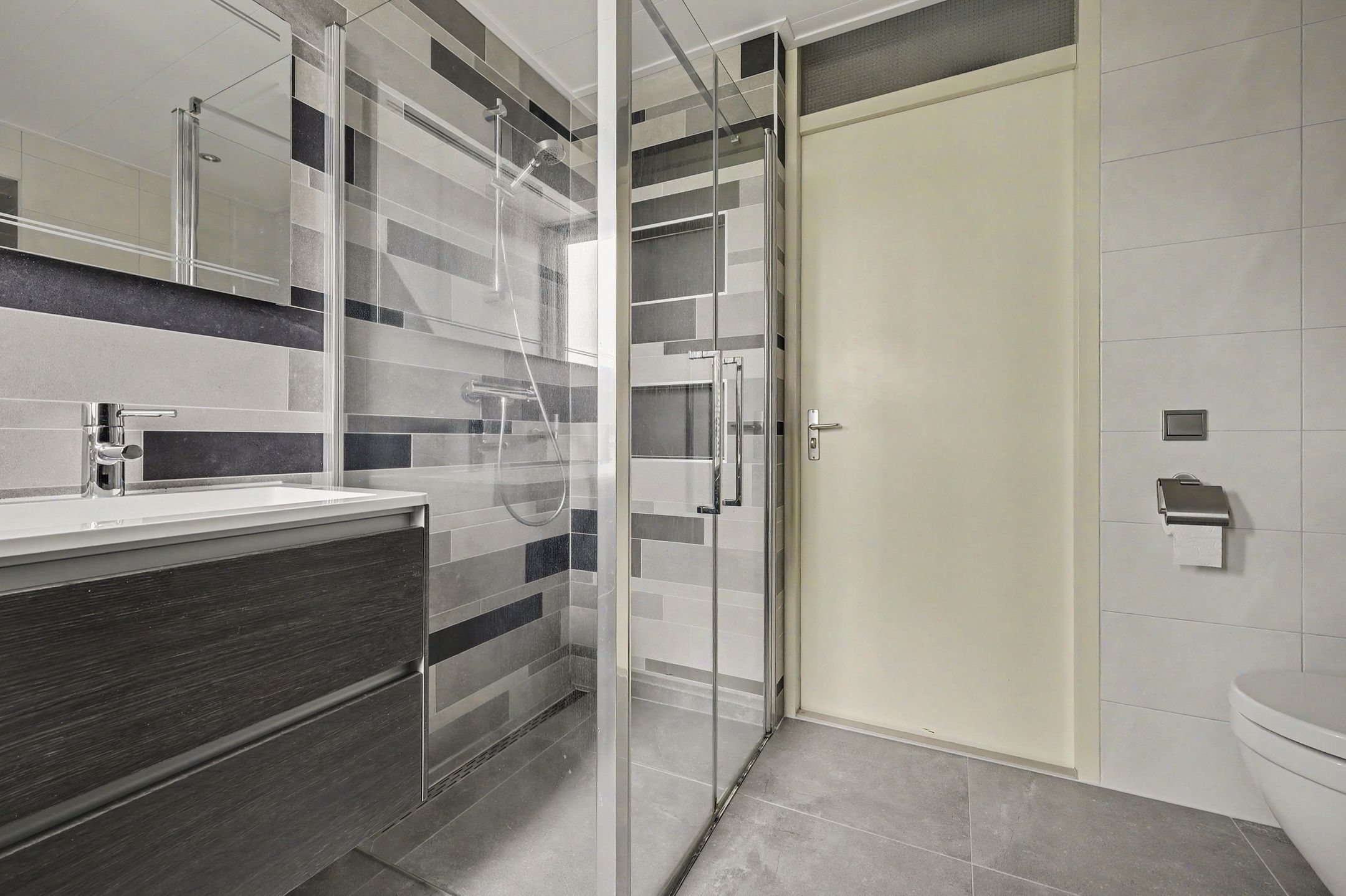 Photo 30 of Willem Alexanderstraat 8