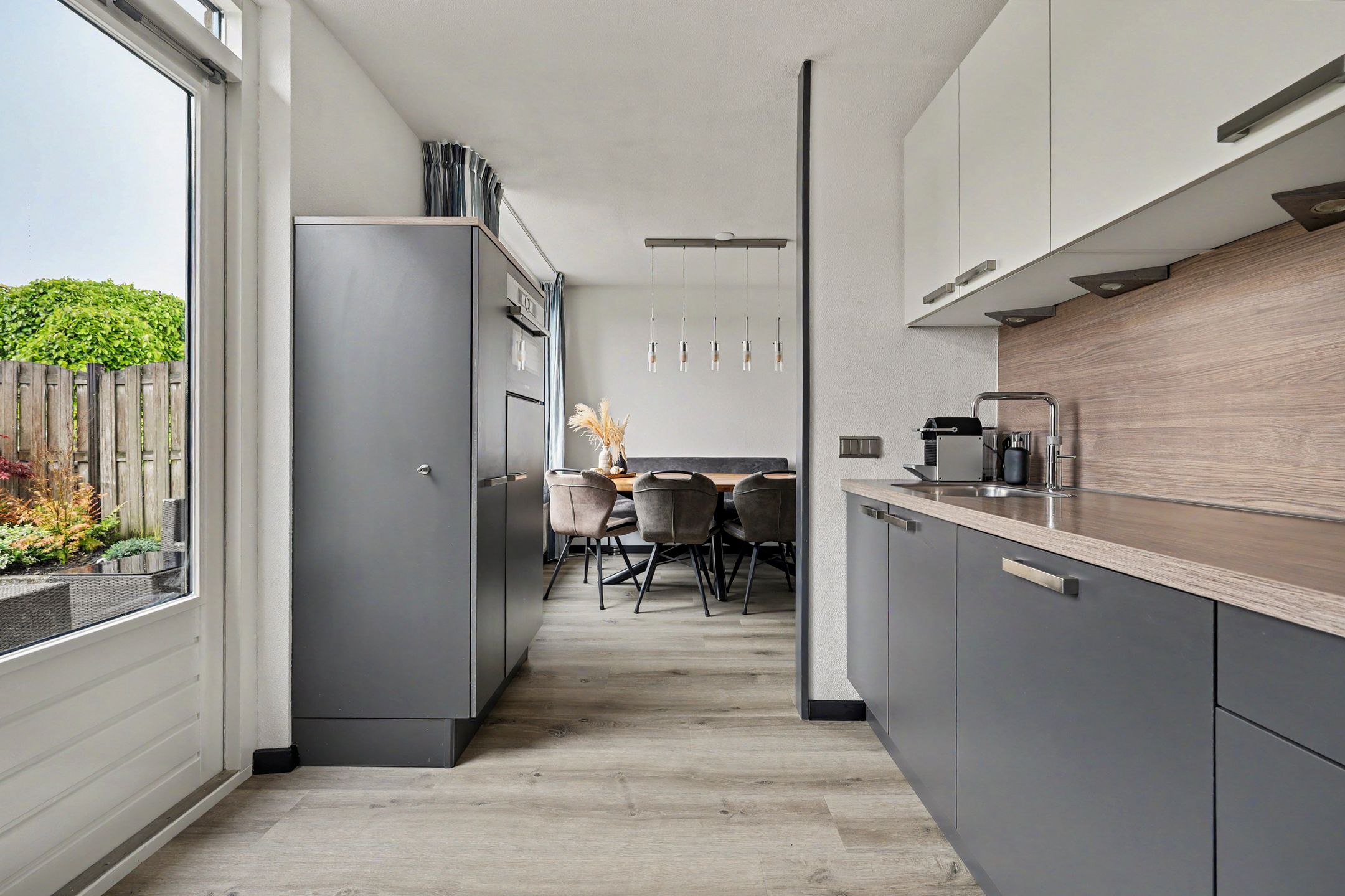 Photo 15 of Willem Alexanderstraat 8