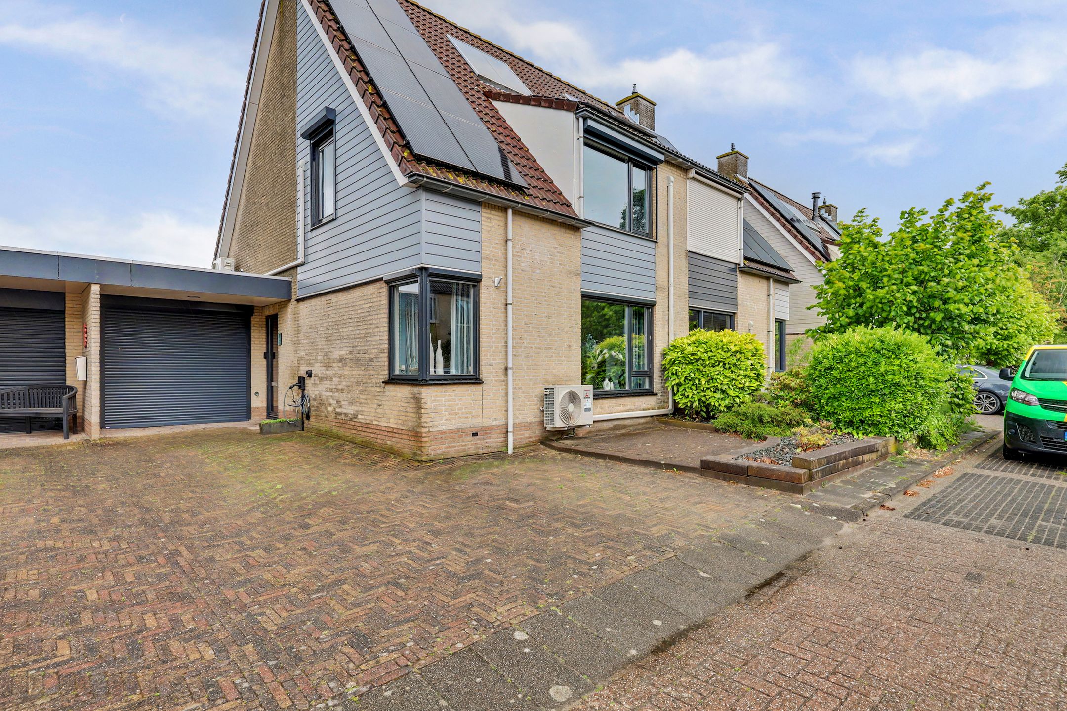 Photo 39 of Willem Alexanderstraat 8