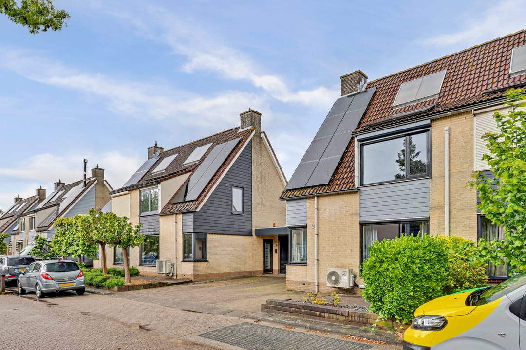 Photo 38 of Willem Alexanderstraat 8