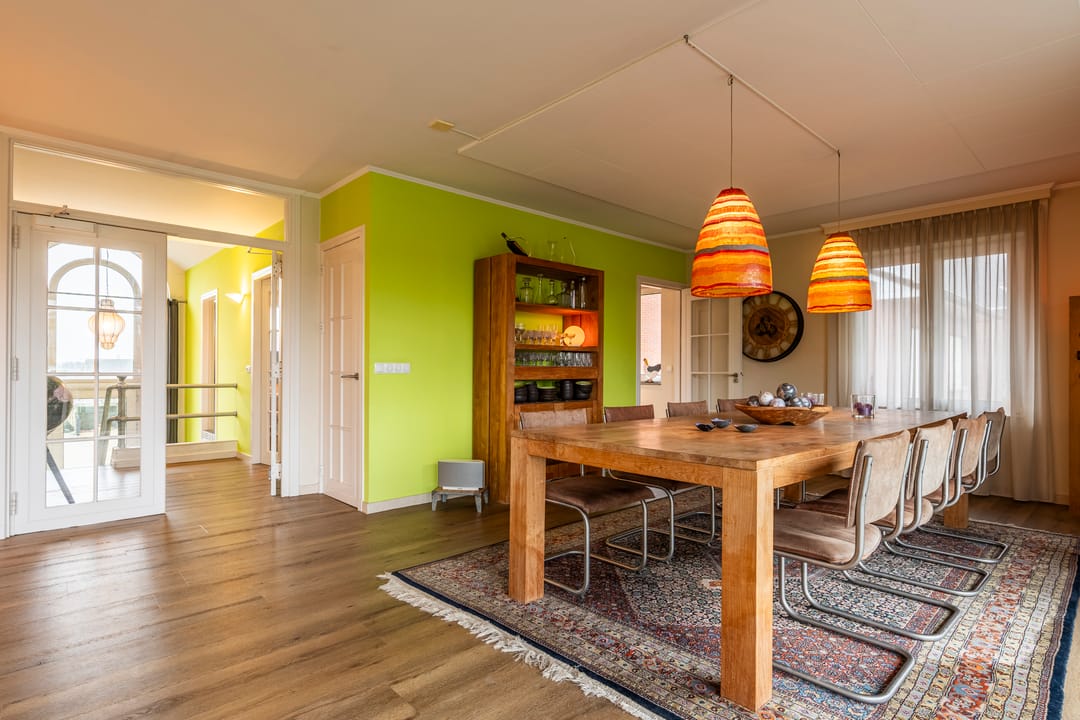 Luxury Villa with Wellness Facilities and Double Garage on Spacious Plot — 38