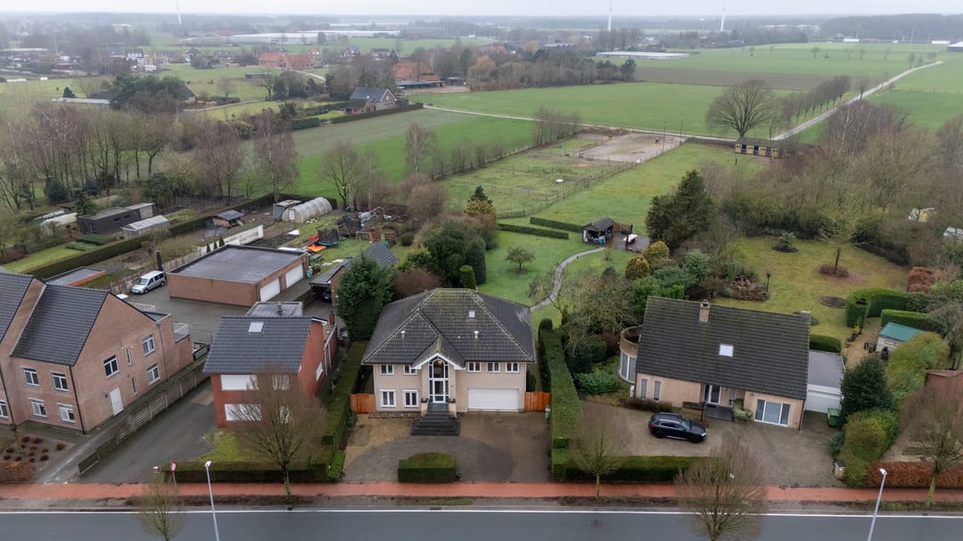 Luxury Villa with Wellness Facilities and Double Garage on Spacious Plot — 17