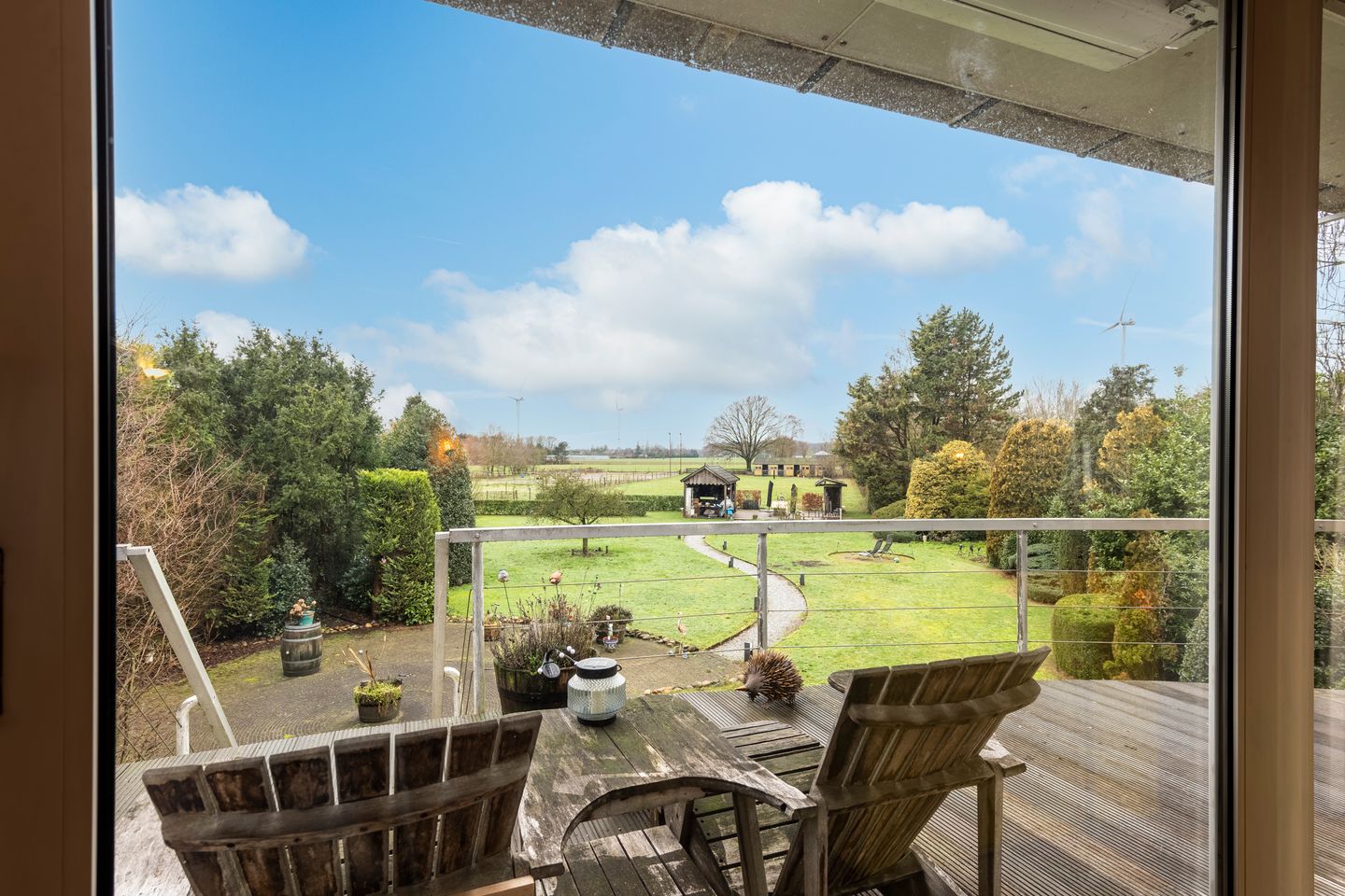 Luxury Villa with Wellness Facilities and Double Garage on Spacious Plot — 40